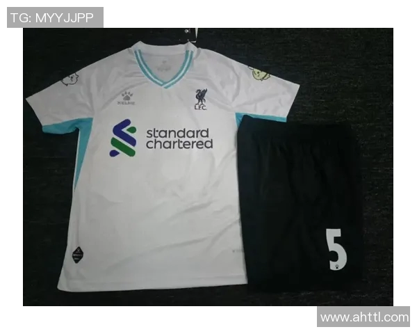 足球明星倾情演绎卡尔美时尚魅力展现运动与风格的完美结合